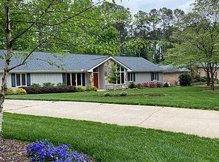 370 Saddle Horn Cir, Roswell, GA 30076