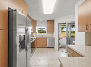 3871 VIA POINCIANA #104, Lake Worth, FL 33467