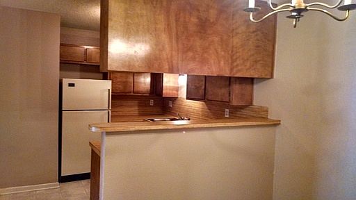 2nd image of 1611 N Main St APT J