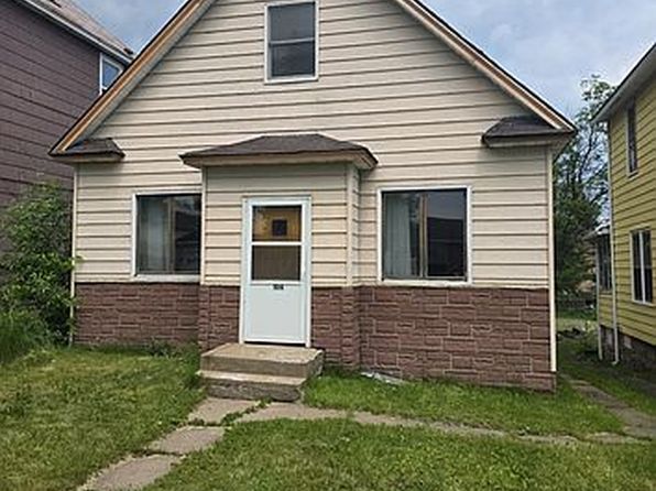 106 W Iowa Ave