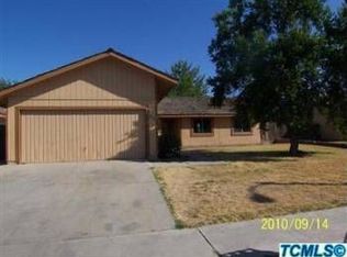 428 W League Ave, Tulare, CA 93274