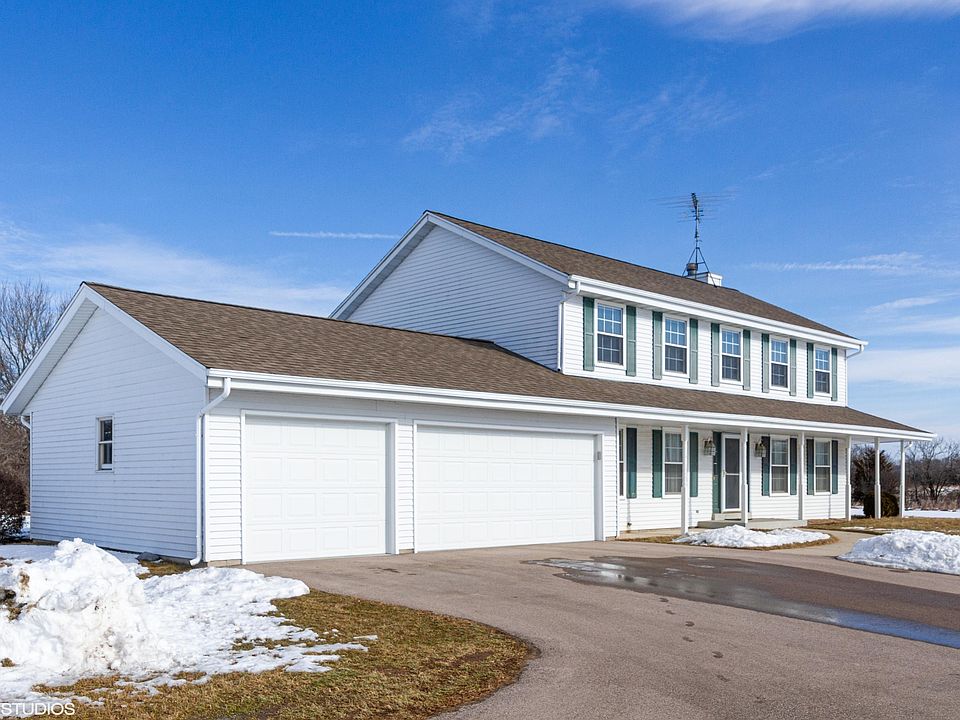 1st image of W4912 Farm Village Ln