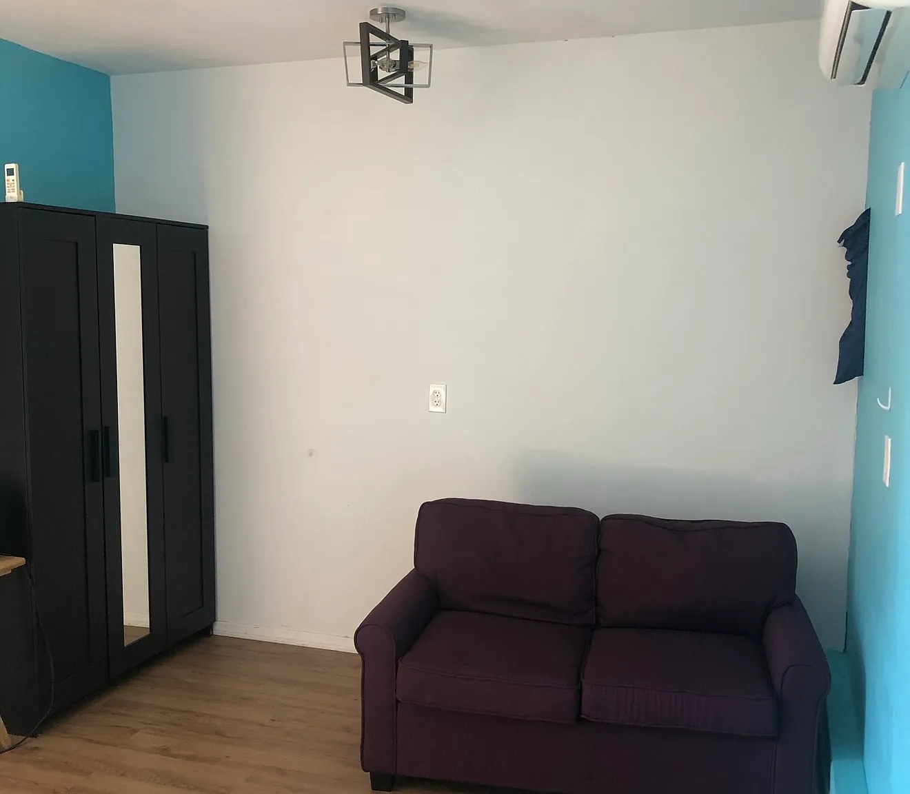 Studio, 220 sqft, $1,420 — Photo 2