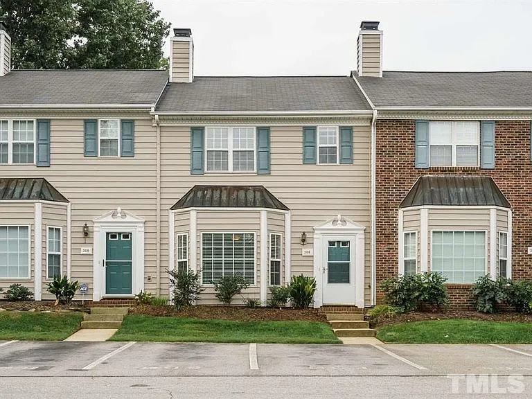 306 Silverberry Ct — Photo 12