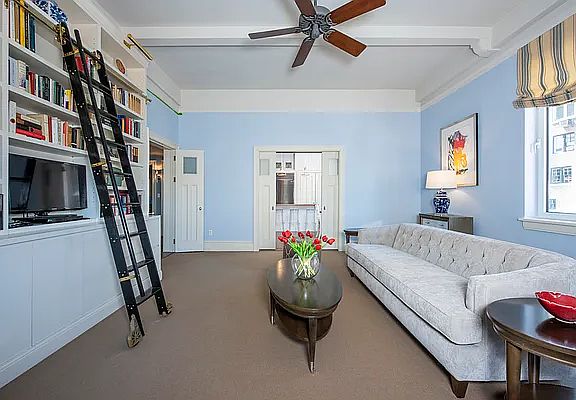 3rd image of 33 W 67th St #8R