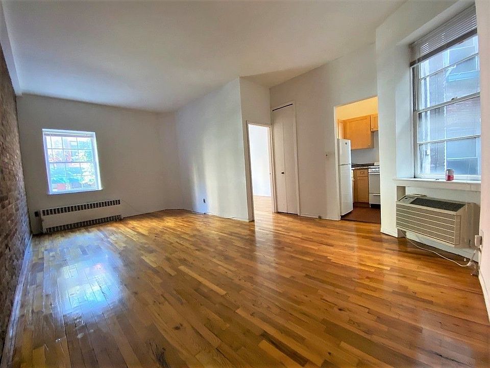 1st image of 206 E 17th St #2D1