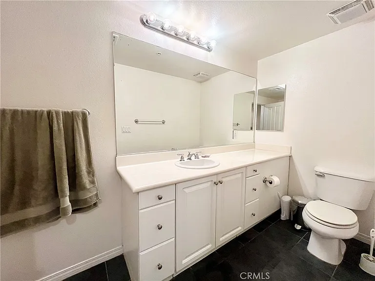 6020 Seabluff Dr #402 — Photo 11