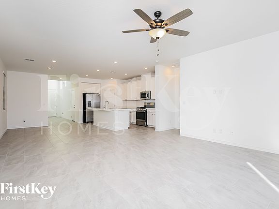 2nd image of 2962 Moulin Heights St