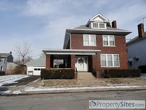245 Mill St photo 1