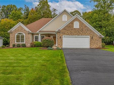 294 Cherry Creek Ln, Rochester, NY, 14626