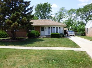 8360 Merrimac Ave, Burbank, IL