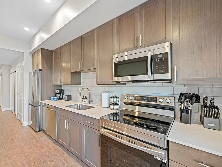 110 W Beall St #407 — Photo 8