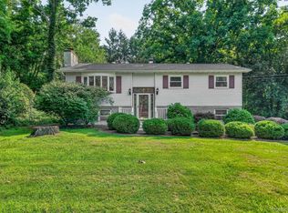 37 Julie Drive, Hopewell Junction, NY 12533