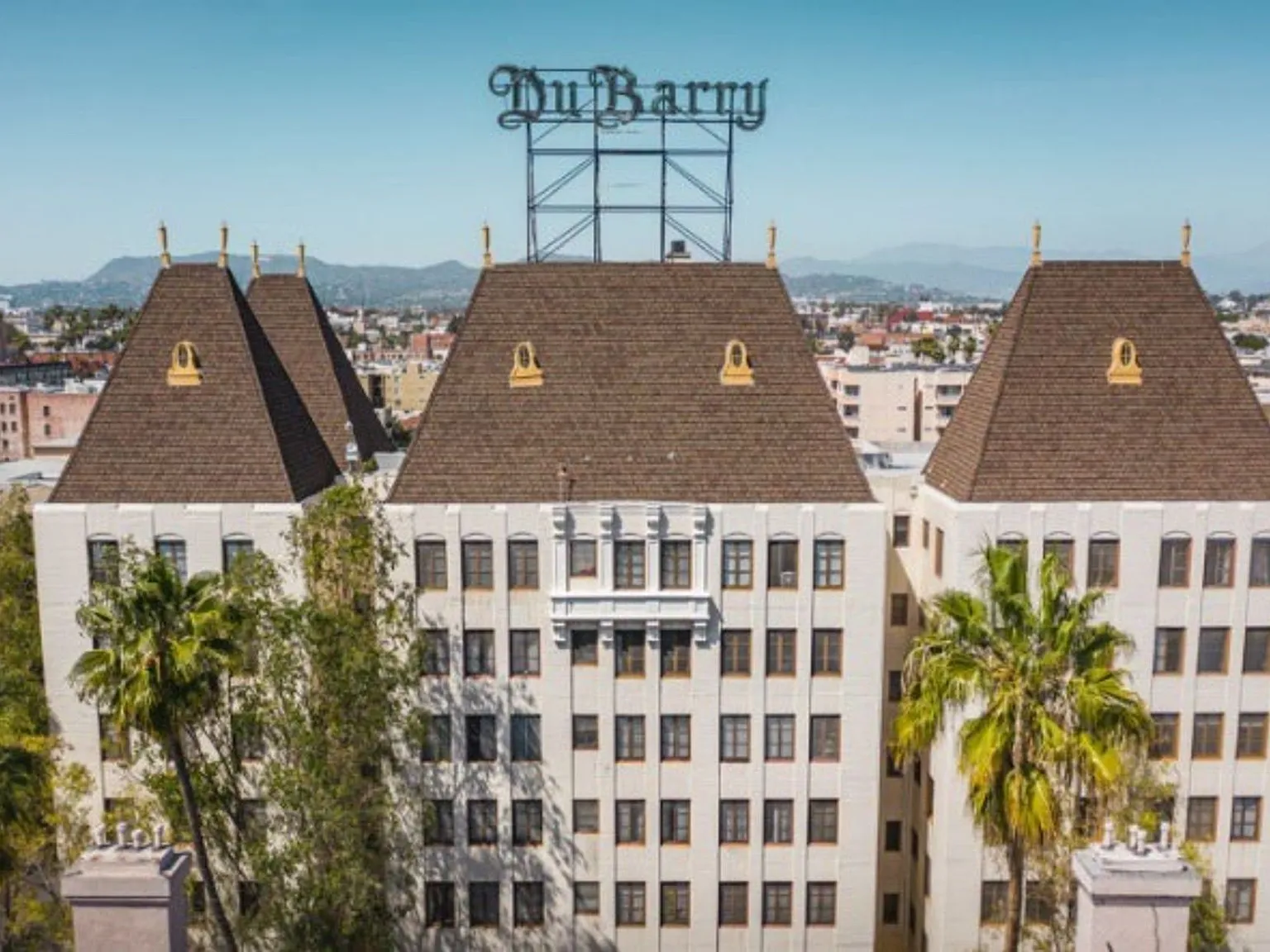 The Du Barry — Photo 1