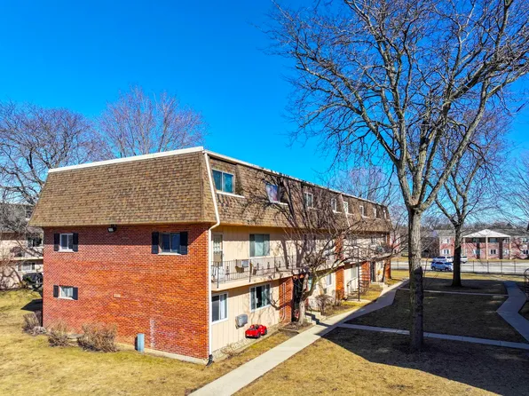 2310 Algonquin Rd #7, Rolling Meadows, IL 60008