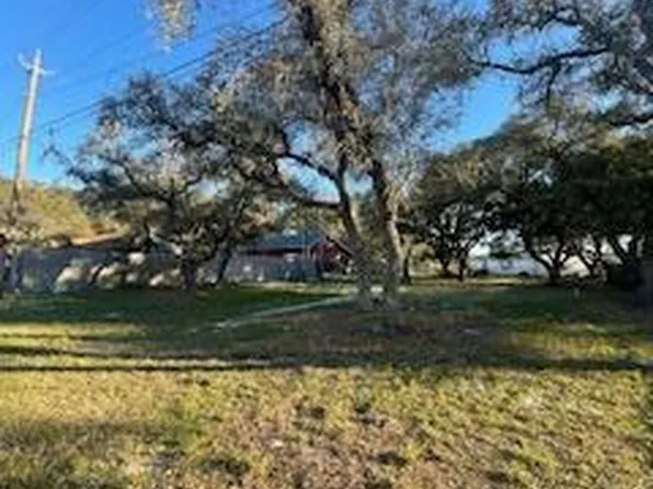 1607 Redbird Trl, Rockport, TX 78382