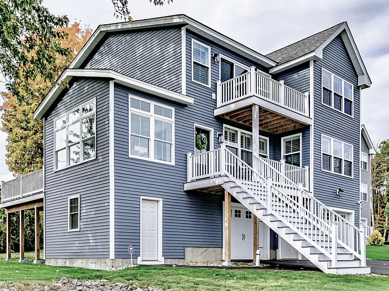 4 Topsail Way — Photo 1