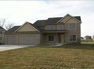 9312 Catalina Cir, Johnston, IA 50131
