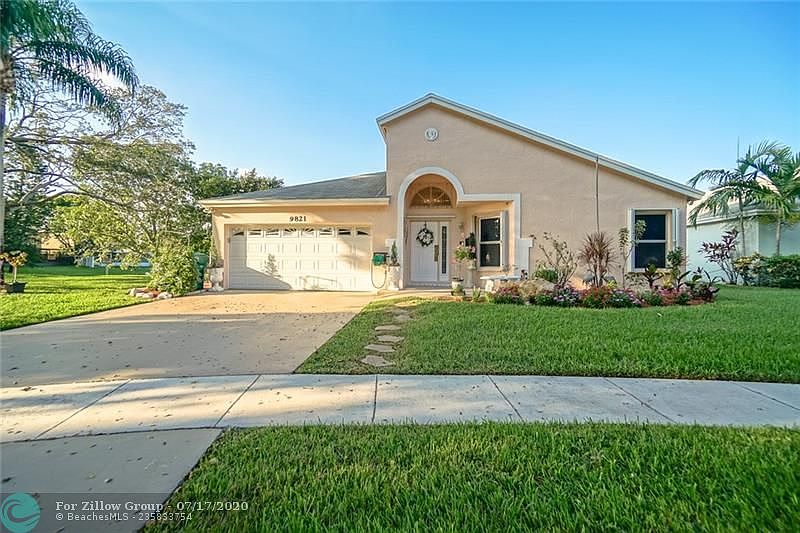 1st image of 9821 Encino Ct