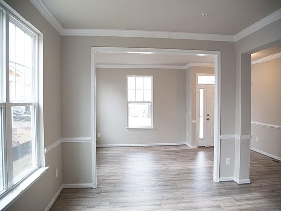 5th image of 18029 Woods View Dr