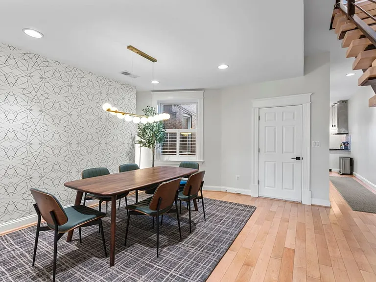 Florida Ave NW — Photo 8