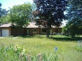 11501 Montcalm Rd, Greenville, MI 48838