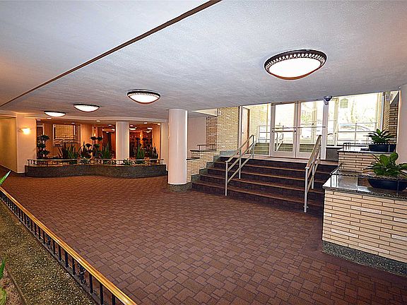 3rd image of 4601 39th Ave APT 514