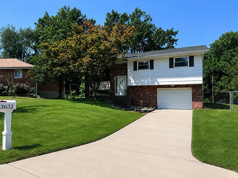 3632 Apple Orchard Ln — Photo 1