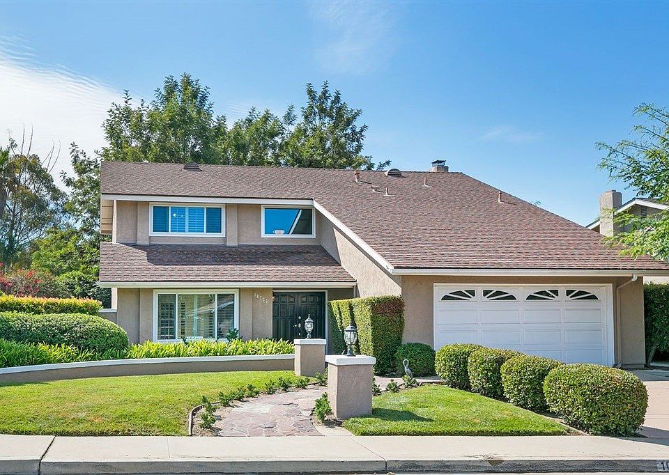 2nd image of 10725 Loire Ave