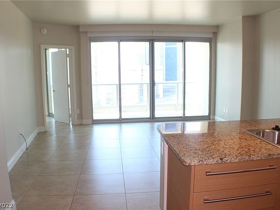 3rd image of 222 Karen Ave Unit 2004