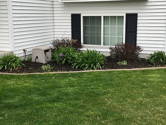 4th image of 636 22nd St SE
