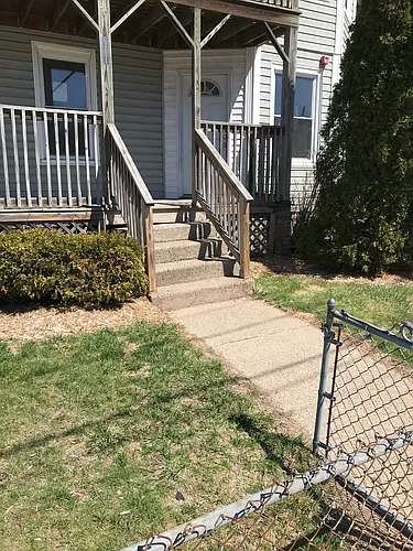 661 Front St #1F Photo 1