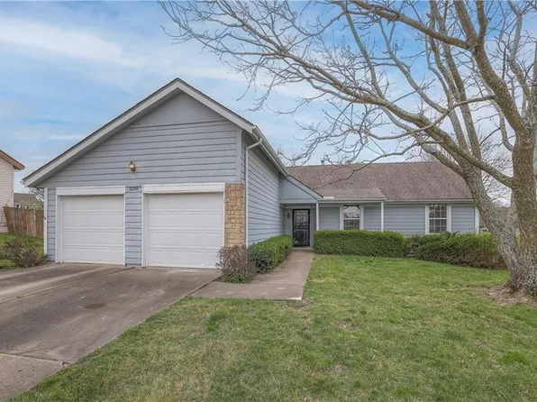 1209 E 118th St, Kansas City, MO 64131