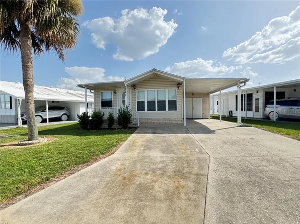 35114 Garber Ln, Zephyrhills, FL 33541