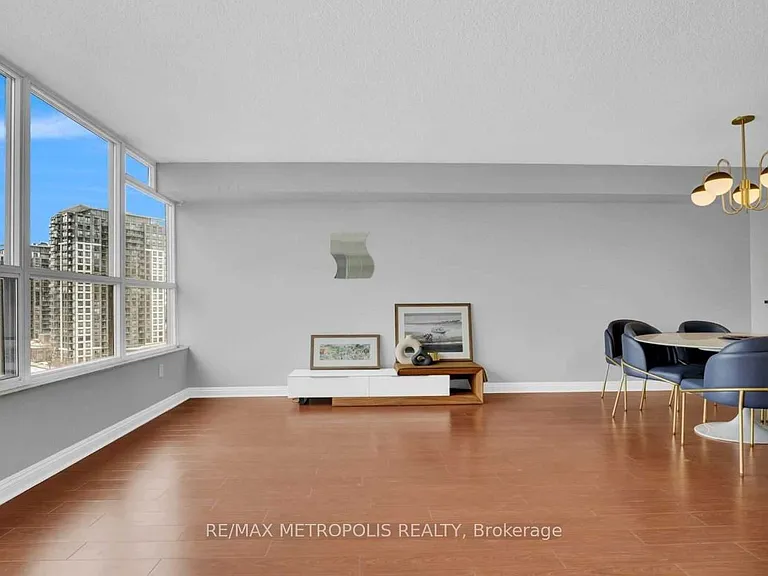 2365 Kennedy Rd #1106 — Photo 7