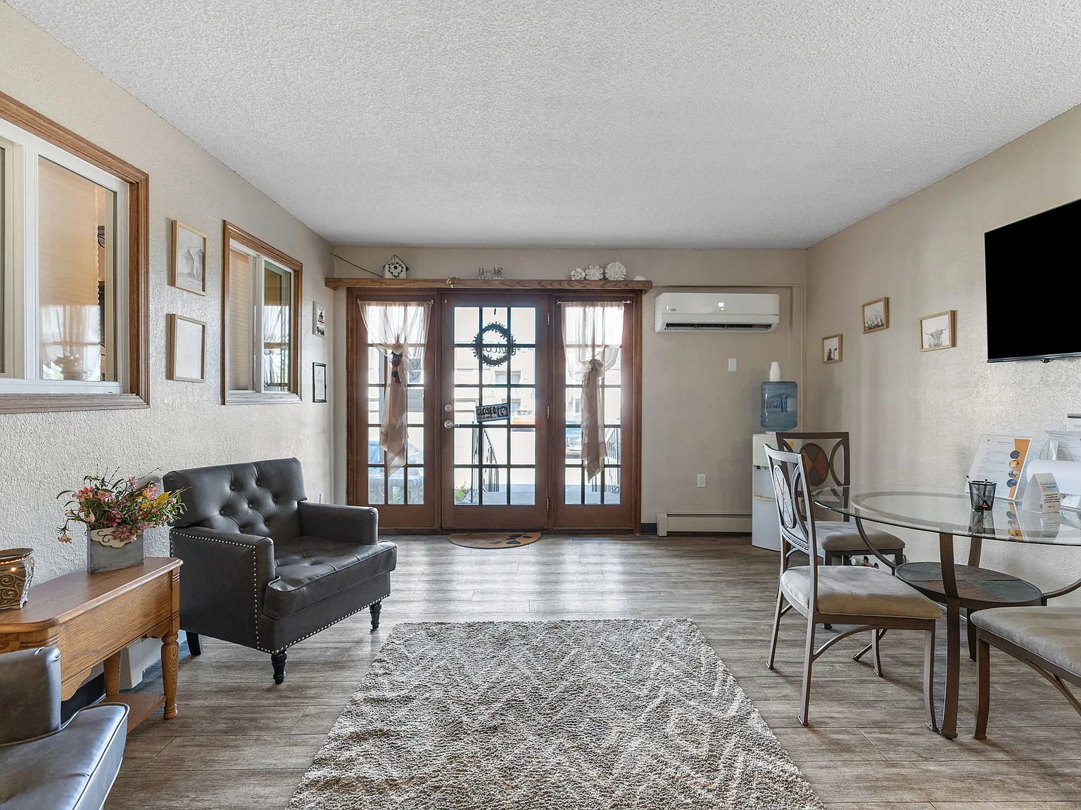 Mountain View Apartments — Photo 4
