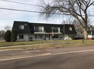 702 Oak St N APT F, Fargo, ND 58102