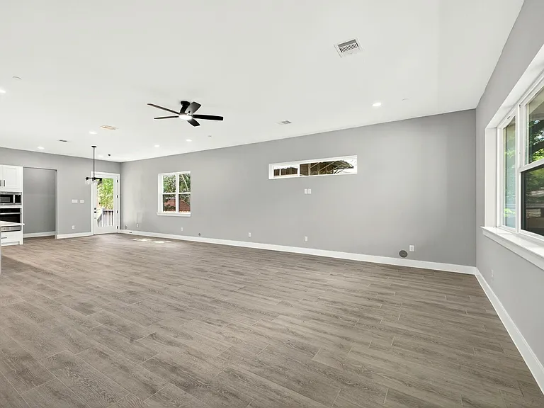 4517 Larch Ln — Photo 19