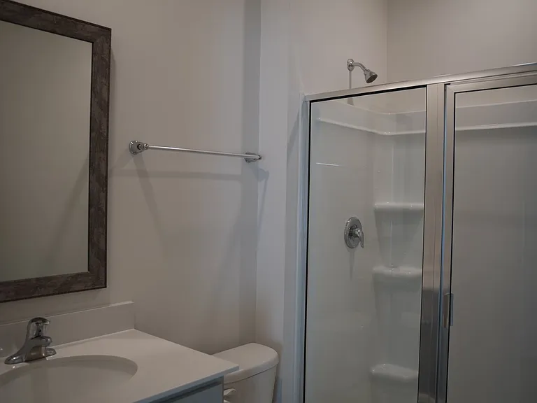 670 Hollyrose Cir — Photo 14