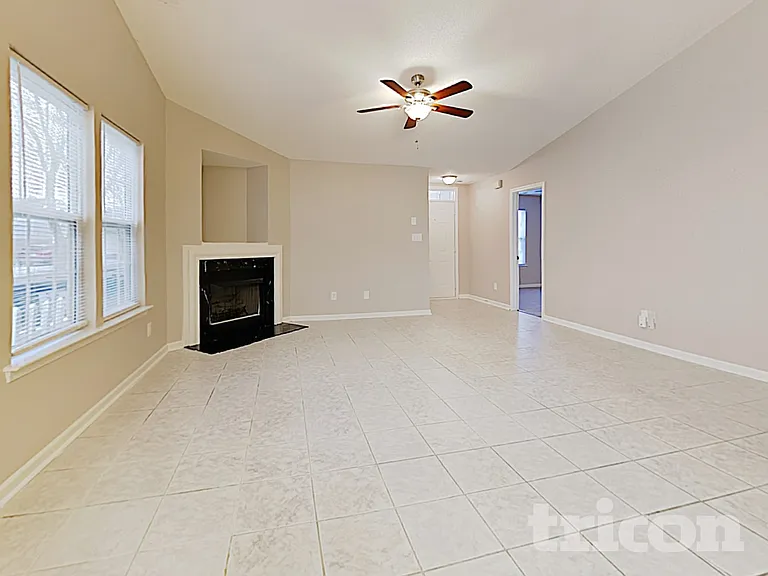 3010 Great Falls Dr — Photo 4