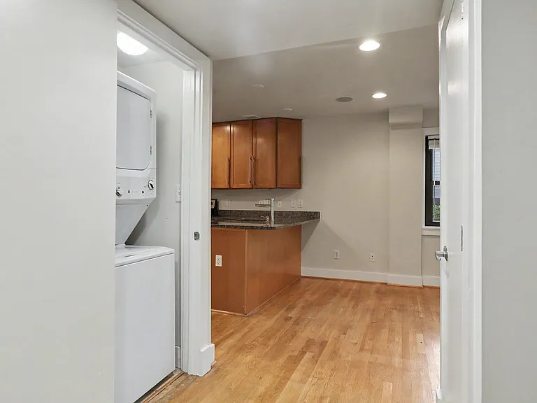 1300 K St SE #103 — Photo 17