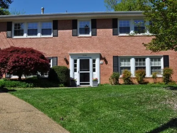 1040 Warbler Pl, Mc Lean, VA 22101