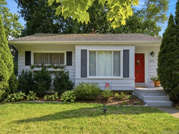 602 Dewey St, Royal Oak, MI 48067