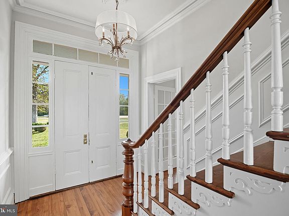 5th image of 5965 Acorn Spring Pl