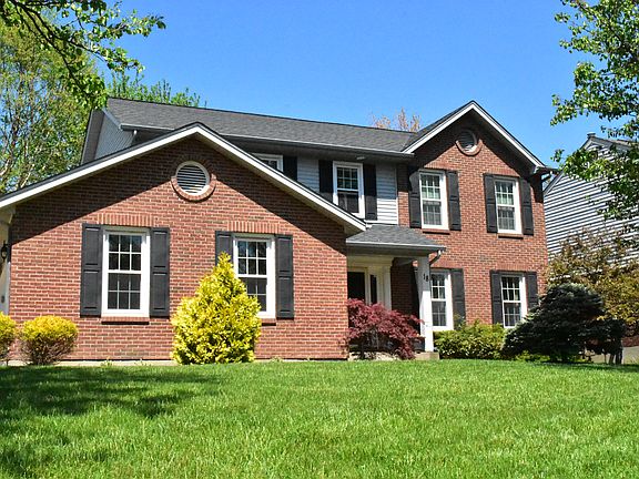 2nd image of 18 Northfield Dr