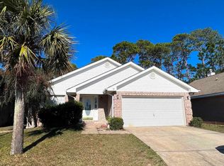 711 Marsh Harbor Dr, Mary Esther, FL 32569