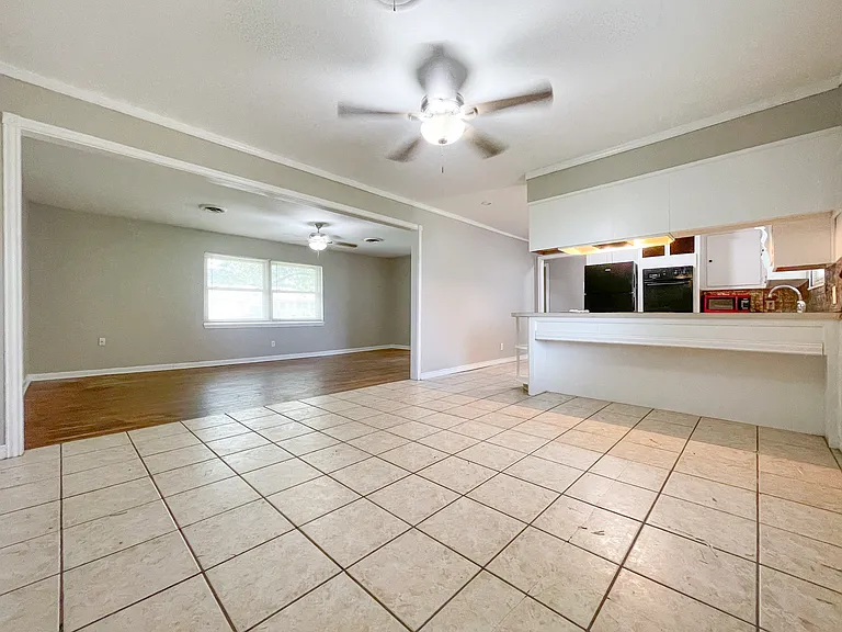 110 E San Benito Dr — Photo 6