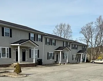Sleepy Hollow Townhomes — Photo 2