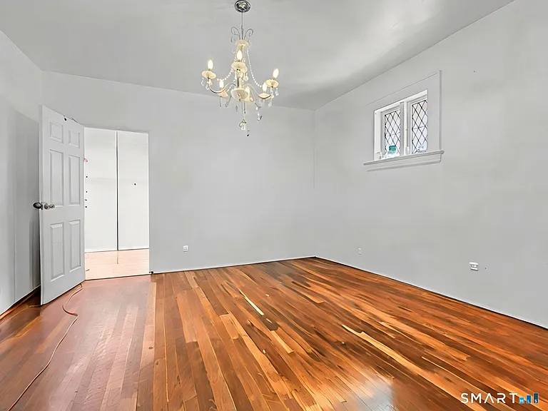 1872 North Ave #2 — Photo 10