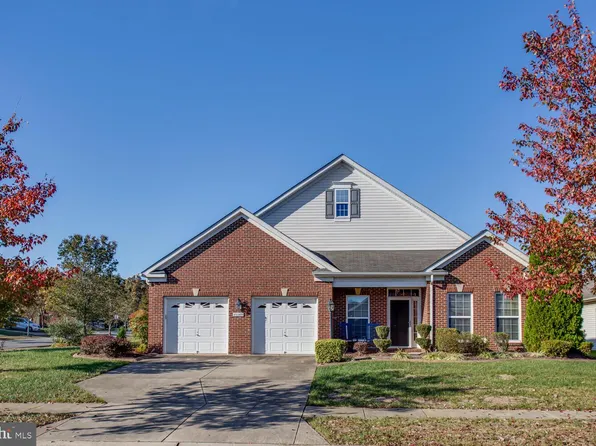 11145 Commanders Ln, White Plains, MD 20695